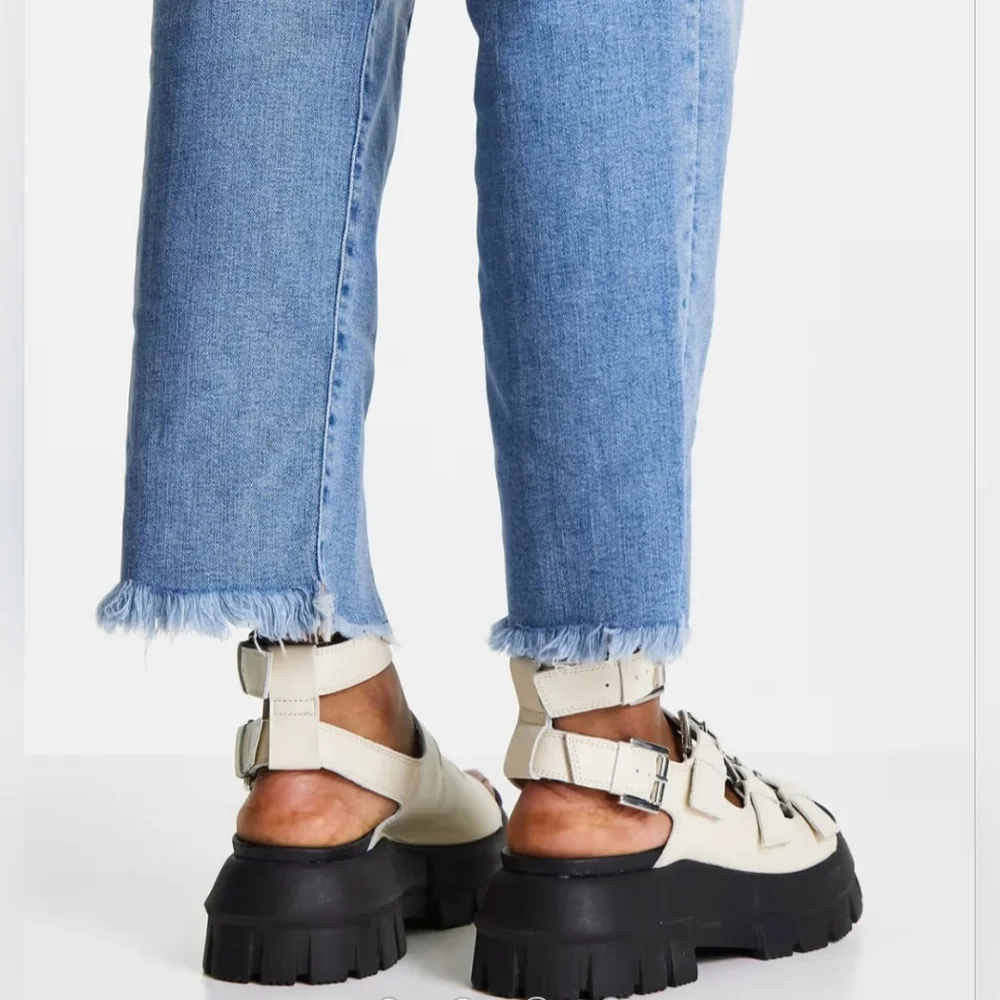 Topshop Size‎ 5 (38) Women's Leather Gladiator Block Buckle Sandals Cream - Picture 2 of 15